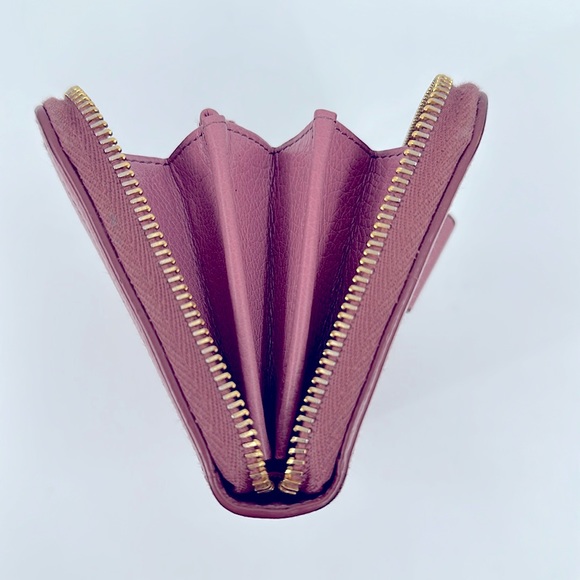 Authentic Prada Saffiano Vernice Leather Bow Zip Wallet-Pink - Picture 14 of 14